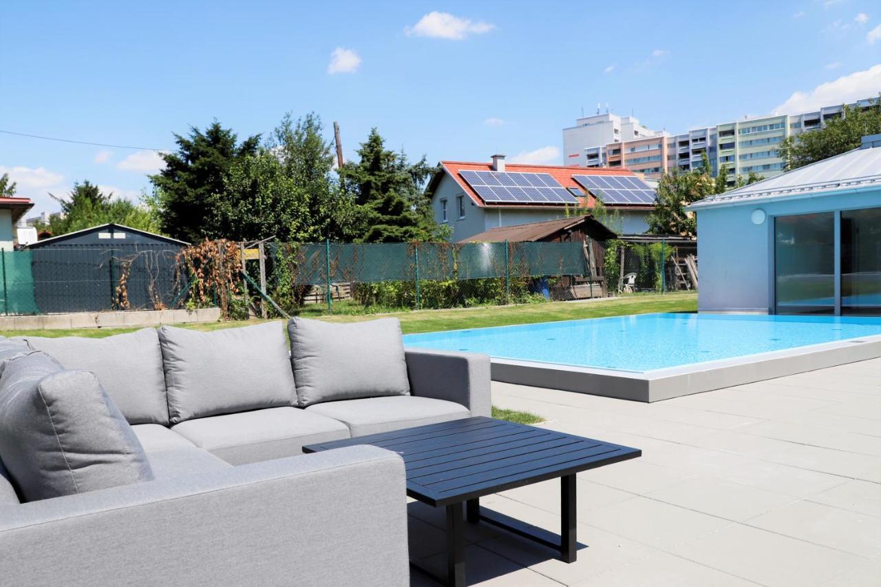 Rooftop Terrace, Free Garage Parking And Pool! Vienna Esterno foto