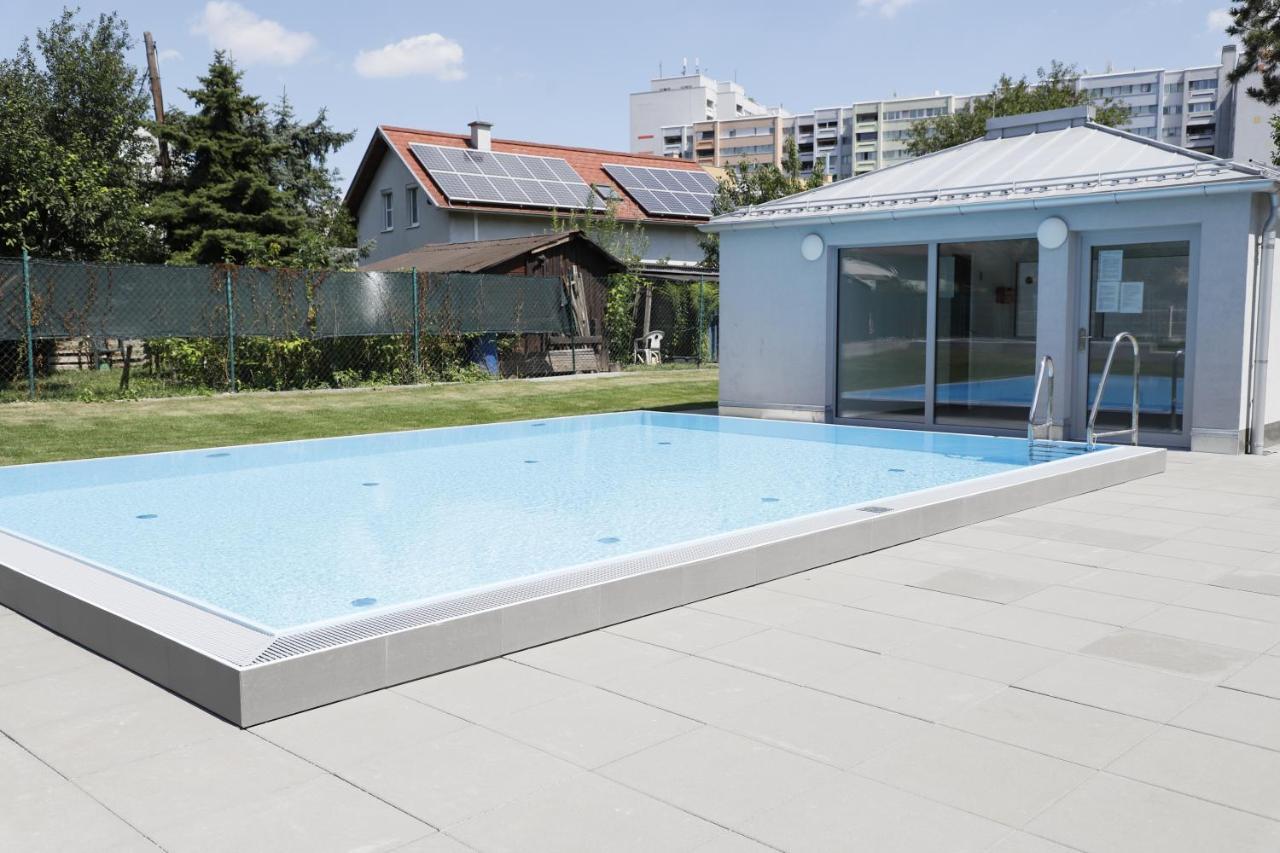 Rooftop Terrace, Free Garage Parking And Pool! Vienna Esterno foto